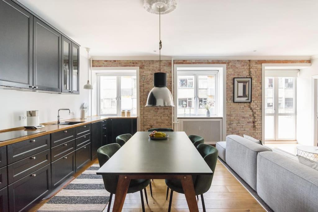 Cozy Apartment In Christianshavn W Two Balconies. Copenaghen Esterno foto